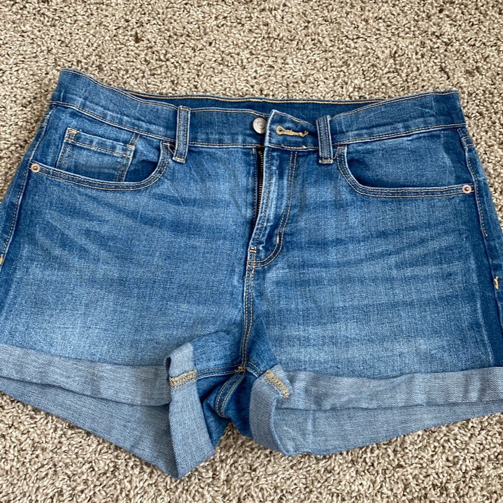 Like New Old Navy Boyfriend Shorts Size 8